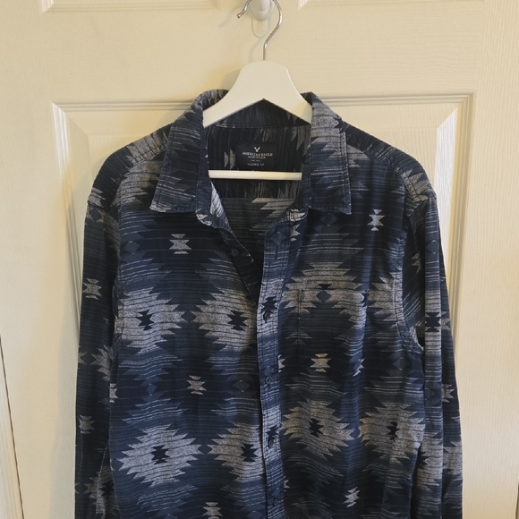 American Eagle Outfitters Other - American Eagle Outfitters Dark Blue and Light Gray Shirt